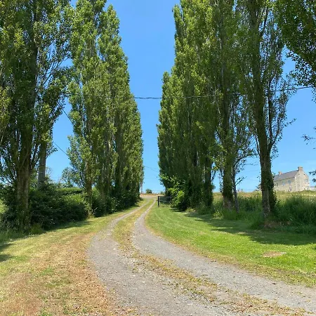 Semesterbostad Le Moulin Du Saon